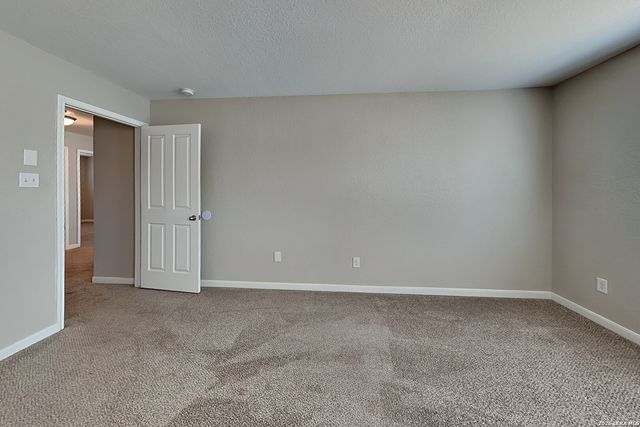 1819 Mobeetie Trail, San Antonio, TX 78245
