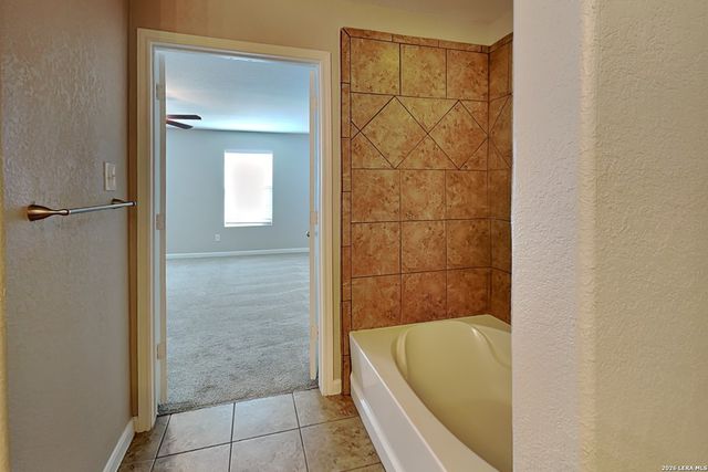 1819 Mobeetie Trail, San Antonio, TX 78245