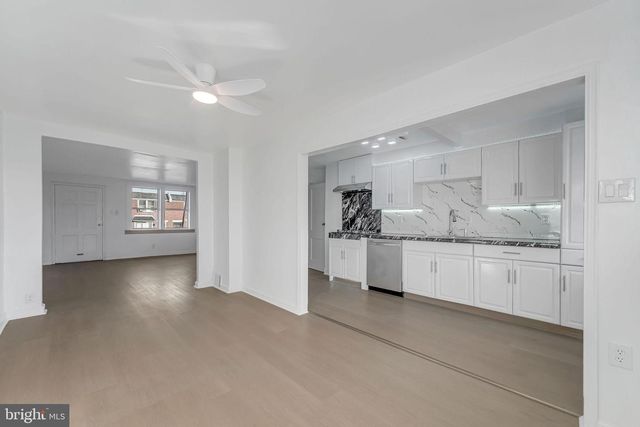 4318 GLENDALE ST, Philadelphia, PA 19124