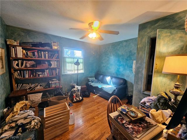 214 Cherry Lane, Avon Lake, OH 44012