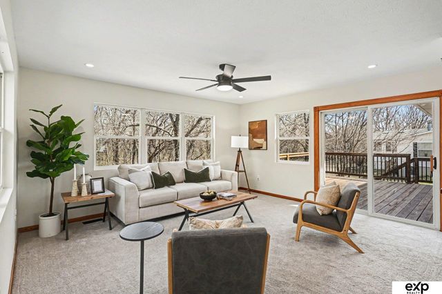 21011 Treasure Island Road, Plattsmouth, NE 68048