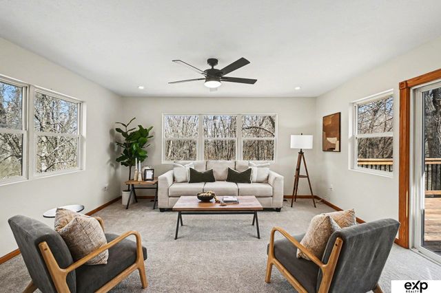 21011 Treasure Island Road, Plattsmouth, NE 68048