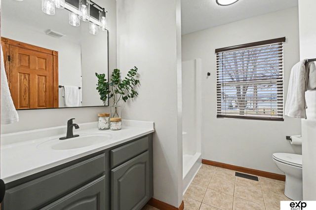 21011 Treasure Island Road, Plattsmouth, NE 68048