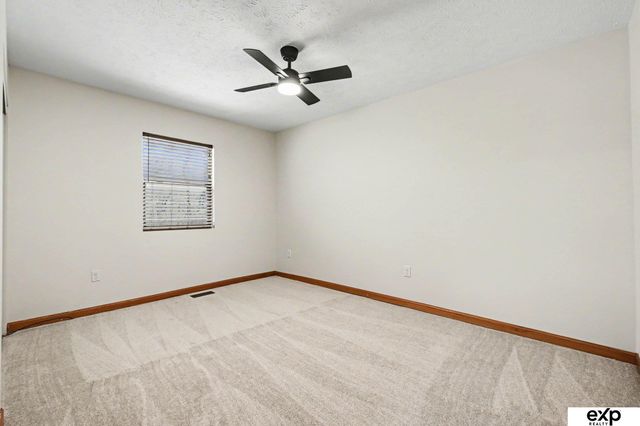 21011 Treasure Island Road, Plattsmouth, NE 68048