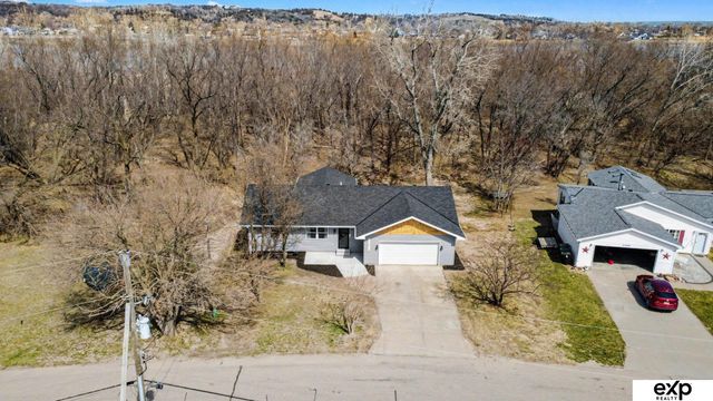 21011 Treasure Island Road, Plattsmouth, NE 68048