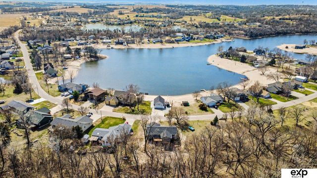 21011 Treasure Island Road, Plattsmouth, NE 68048