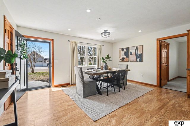 21011 Treasure Island Road, Plattsmouth, NE 68048