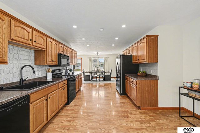 21011 Treasure Island Road, Plattsmouth, NE 68048