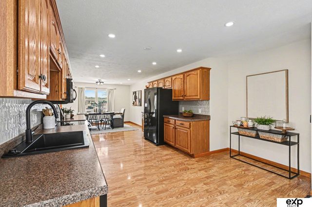 21011 Treasure Island Road, Plattsmouth, NE 68048