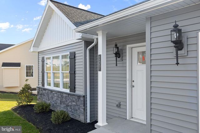 107 ST ANDREWS WAY, Selinsgrove, PA 17870