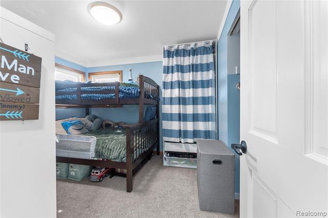 18055 Hinton Street, Riverview, MI 48193