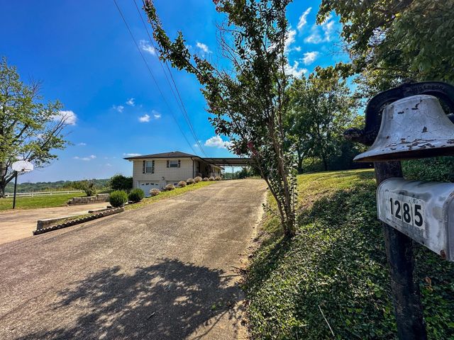1285 Lowes Lane, Goodlettsville, TN 37072