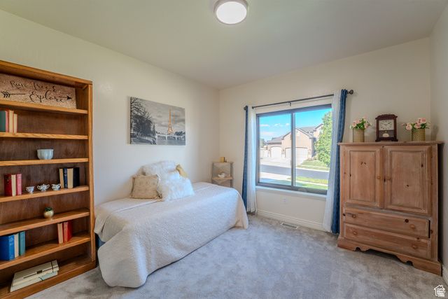 161 W SWEETBRIAR LN, Saratoga Springs, UT 84045