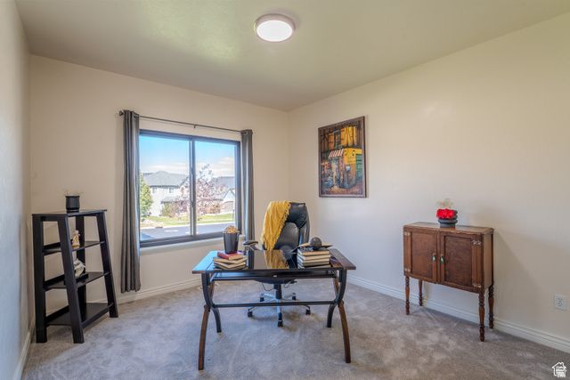 161 W SWEETBRIAR LN, Saratoga Springs, UT 84045