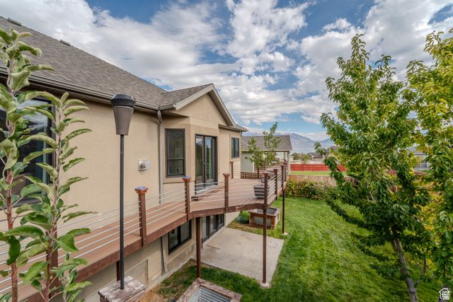 161 W SWEETBRIAR LN, Saratoga Springs, UT 84045