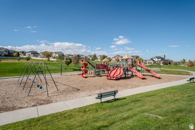 161 W SWEETBRIAR LN, Saratoga Springs, UT 84045