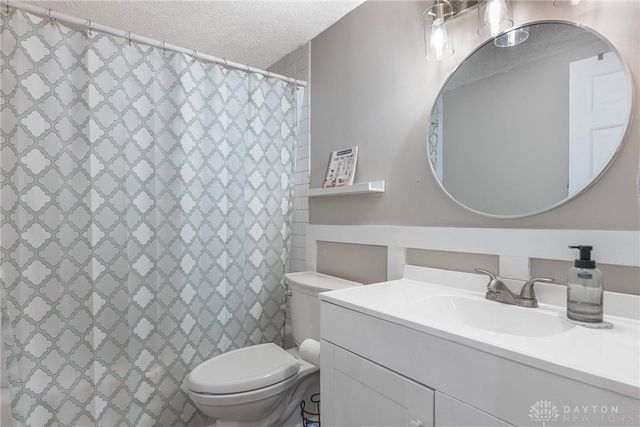 2608 West Avenue, Kettering, OH 45419