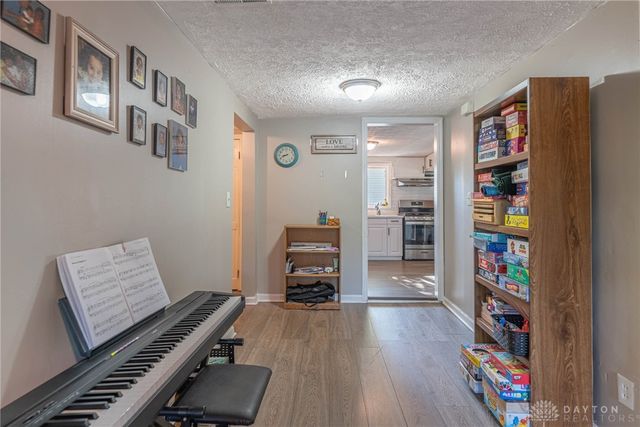 2608 West Avenue, Kettering, OH 45419