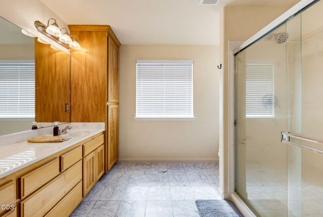 155 Glenwood Drive, Eagle Point, OR 97524
