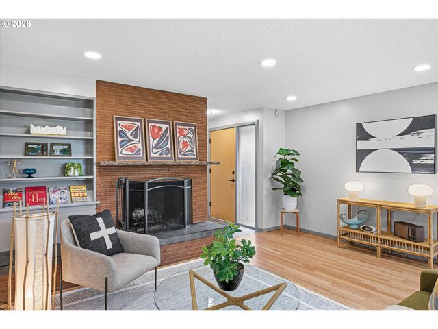 12802 Se KNAPP St, Portland, OR 97236