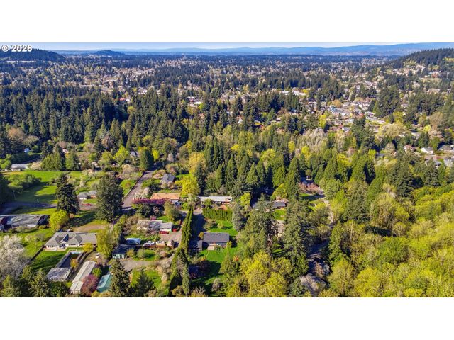 12802 Se KNAPP St, Portland, OR 97236