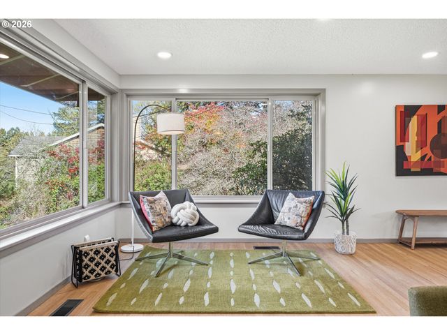 12802 Se KNAPP St, Portland, OR 97236