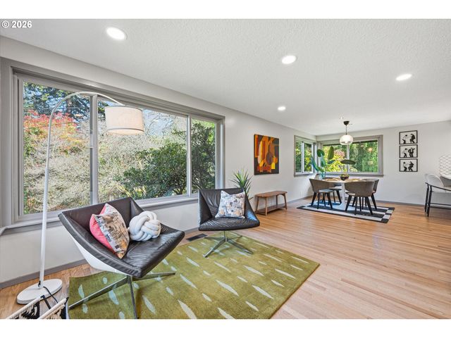 12802 Se KNAPP St, Portland, OR 97236