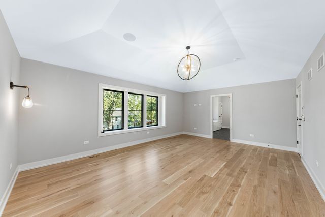 1314 N Eagle Street, Naperville, IL 60563