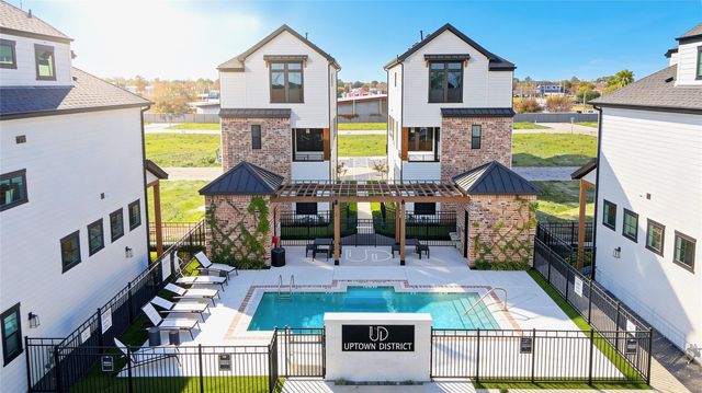 9208 Fort George Street, Houston, TX 77063