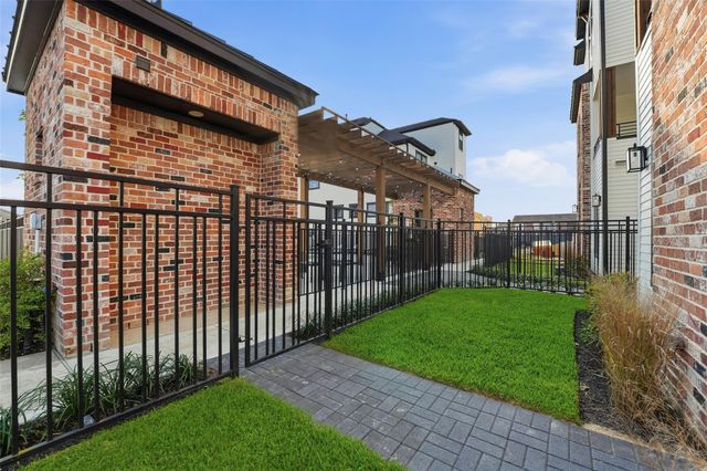 9208 Fort George Street, Houston, TX 77063