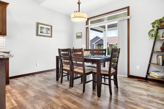 2149 CAROLINE COURT, Neenah, WI 54956