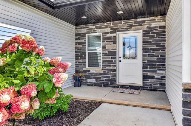 2149 CAROLINE COURT, Neenah, WI 54956
