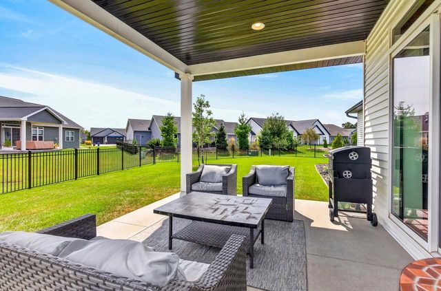 2149 CAROLINE COURT, Neenah, WI 54956