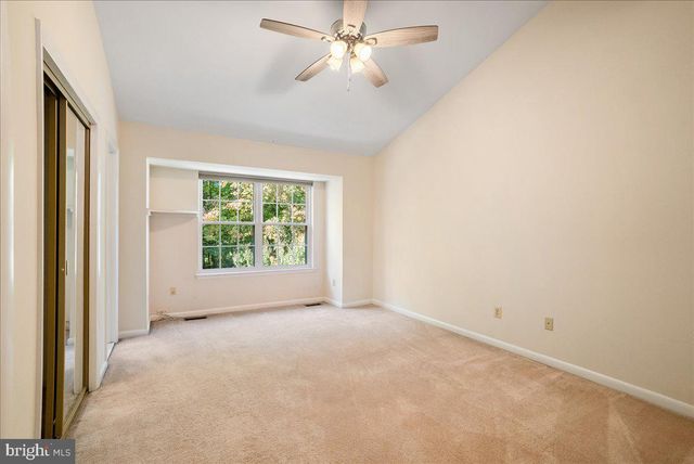 8316 LINDEN OAKS CT, Lorton, VA 22079