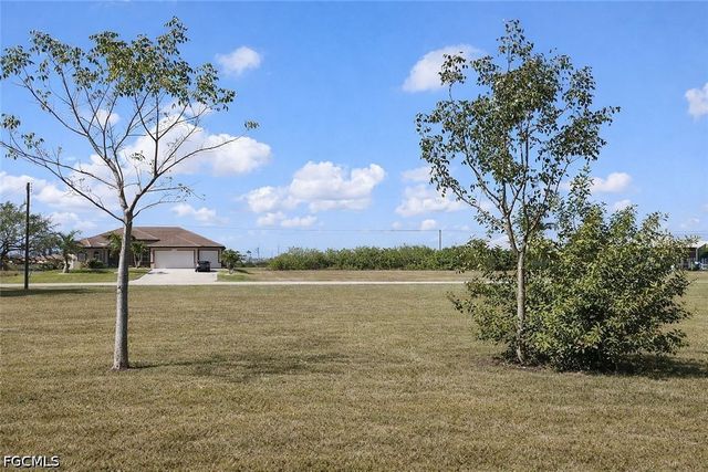 2600 NW 4th AVE, Cape Coral, FL 33993