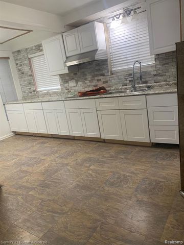7308 Winthrop Street, Detroit, MI 48228