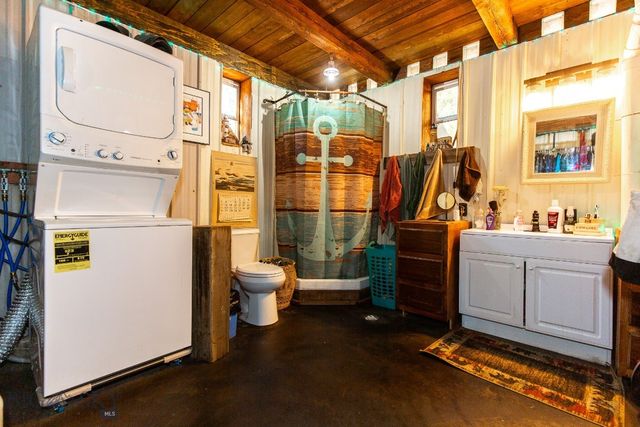 576 Wisconsin Creek Road, Sheridan, MT 59749