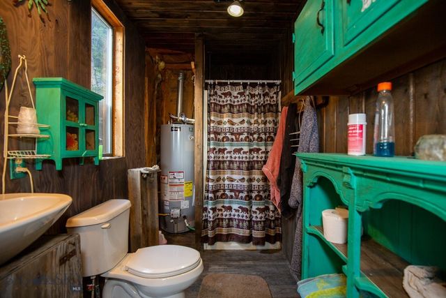 576 Wisconsin Creek Road, Sheridan, MT 59749