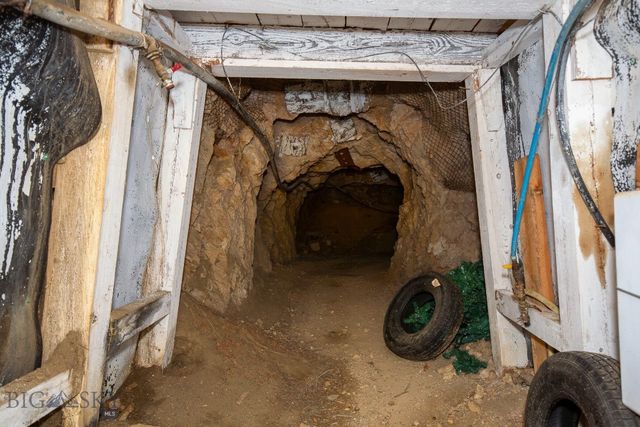 576 Wisconsin Creek Road, Sheridan, MT 59749