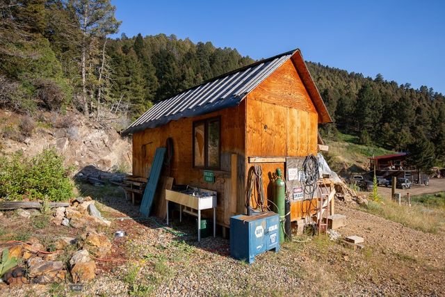 576 Wisconsin Creek Road, Sheridan, MT 59749