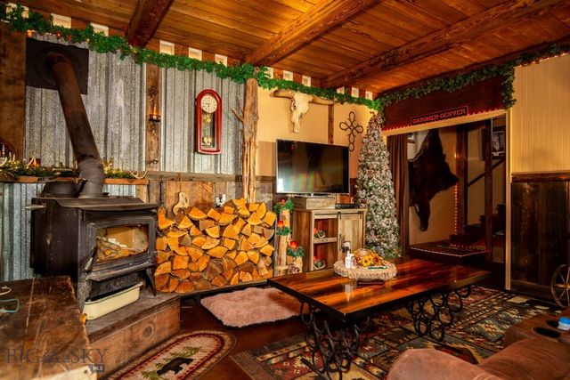 576 Wisconsin Creek Road, Sheridan, MT 59749