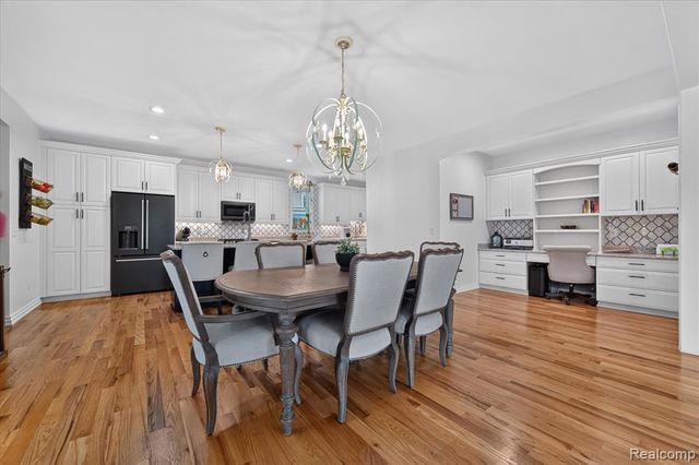 18735 Newport, Macomb, MI 48042