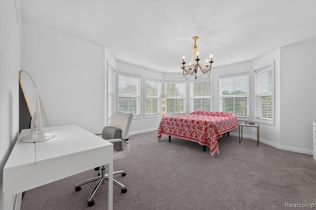 18735 Newport, Macomb, MI 48042
