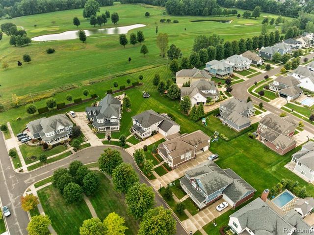 18735 Newport, Macomb, MI 48042