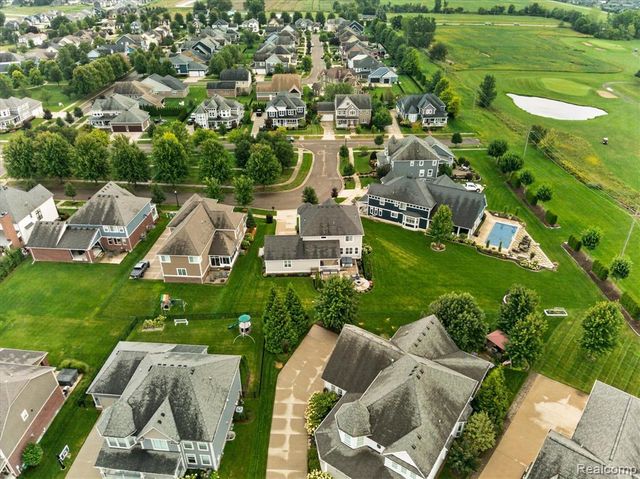 18735 Newport, Macomb, MI 48042