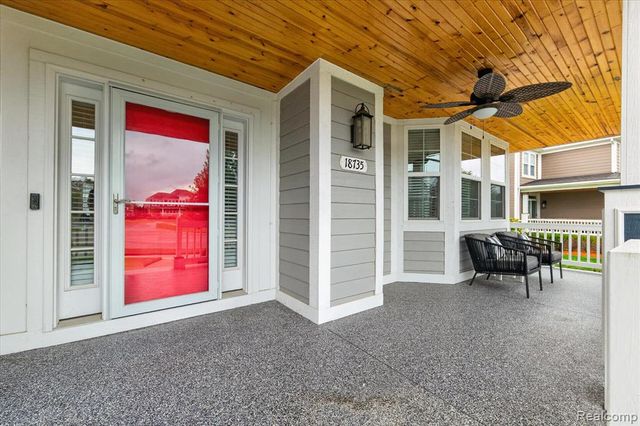 18735 Newport, Macomb, MI 48042