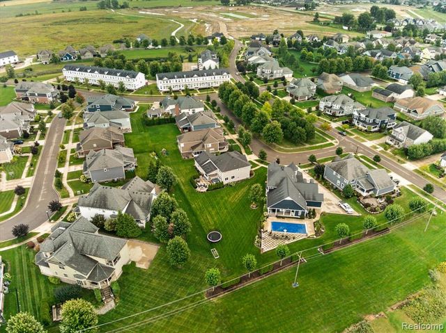 18735 Newport, Macomb, MI 48042