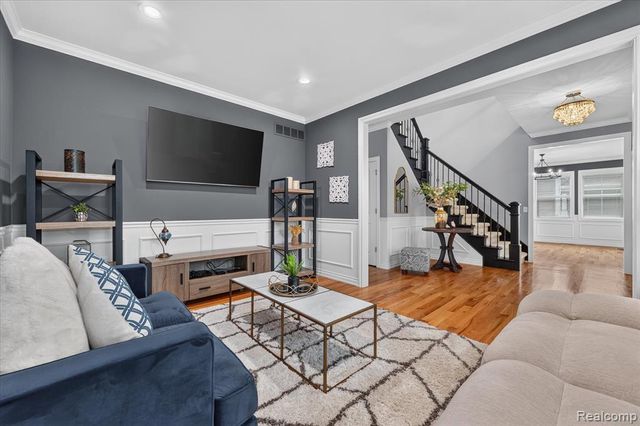 18735 Newport, Macomb, MI 48042