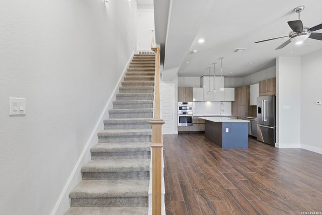 1817 N Saint Marys St Unit 102, San Antonio, TX 78212