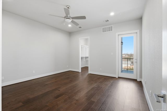 1817 N Saint Marys St Unit 102, San Antonio, TX 78212